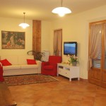 Farm Holidays La Baghera - La Baghera Alta - Donatello Apartment - Living Room